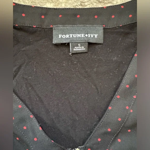 Fortune & Ivy blouse - Picture 3 of 4